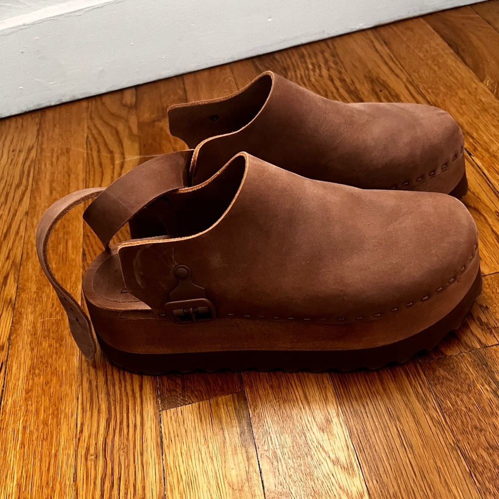 Bryr Tegan Clogs
